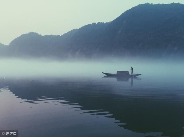 高冷女神的十二月旅行日志，踏遍山河寻找内心宁静