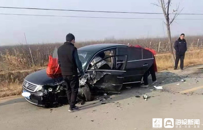 男子在路上突发疾病，男子路遇车祸 