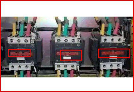 接触器不断自动跳闸，接触器运行一会跳闸 