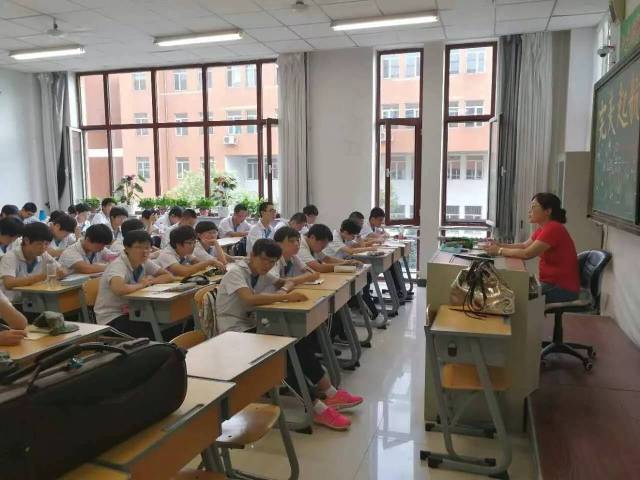 三亚全市中小学停课背后的挑战与应对之策