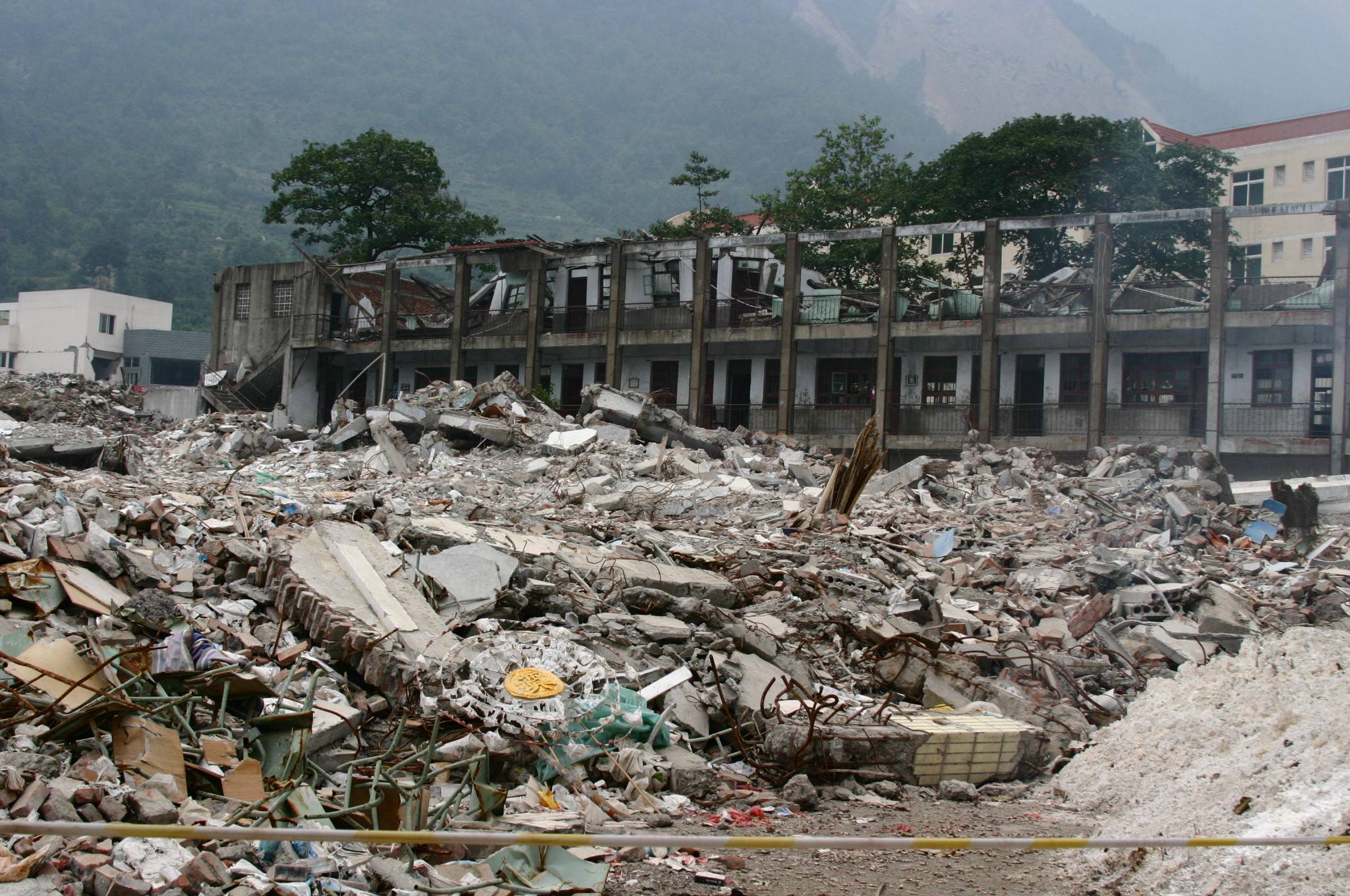 荆州地震历史警示与当代警示，历史上的地震重现与防范建议